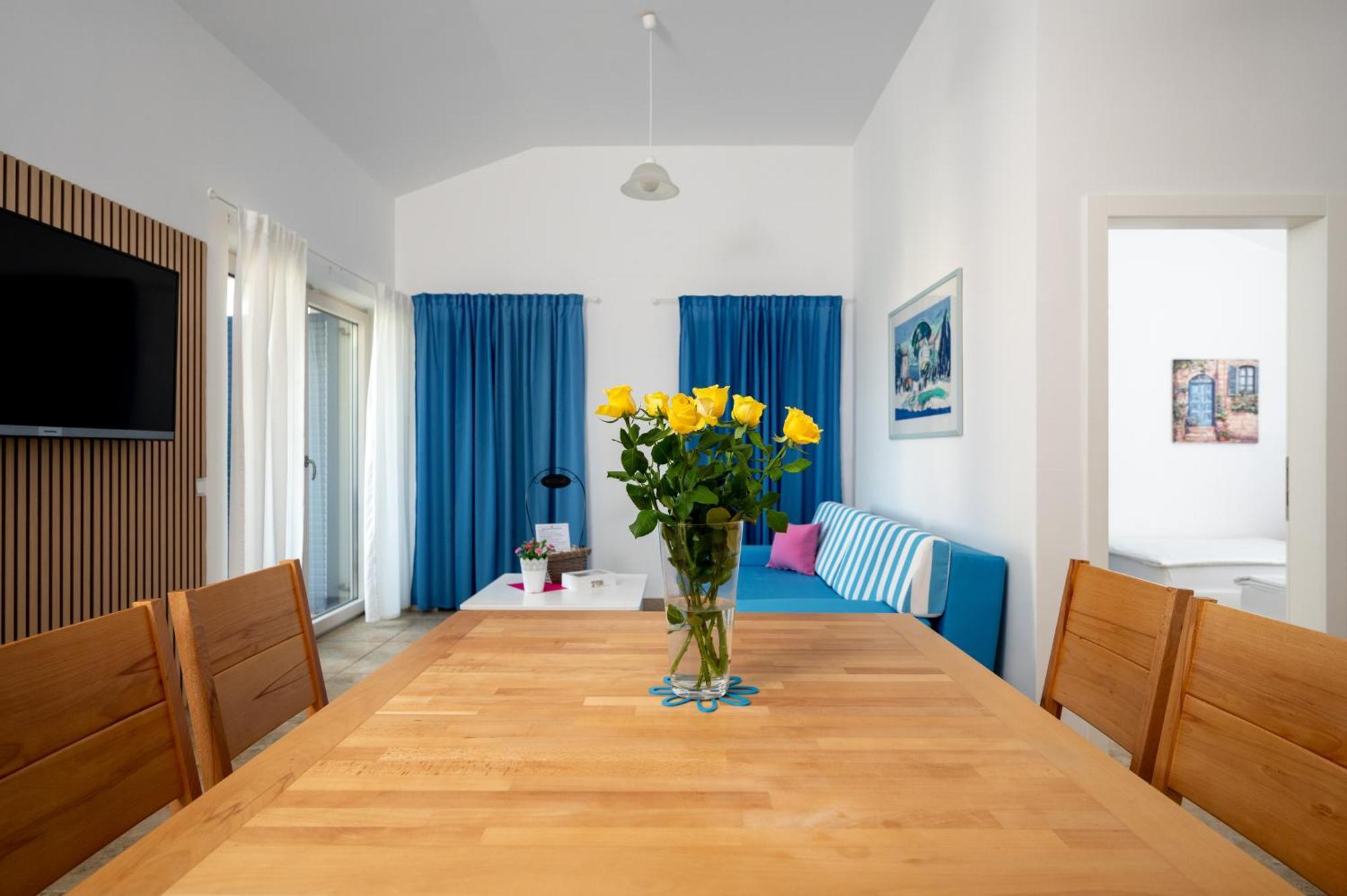 Adorami Apartments バスカ エクステリア 写真